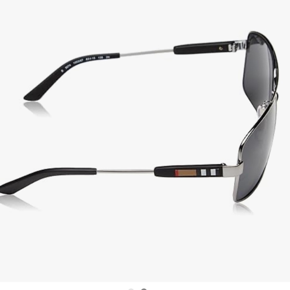 Burberry Aviator Sunglasses NWT - Picture 2 of 3